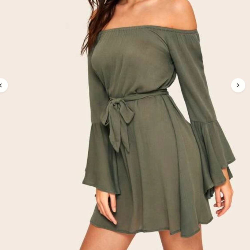 ⭐️ Off The Shoulder Flounce Sleeve Dress